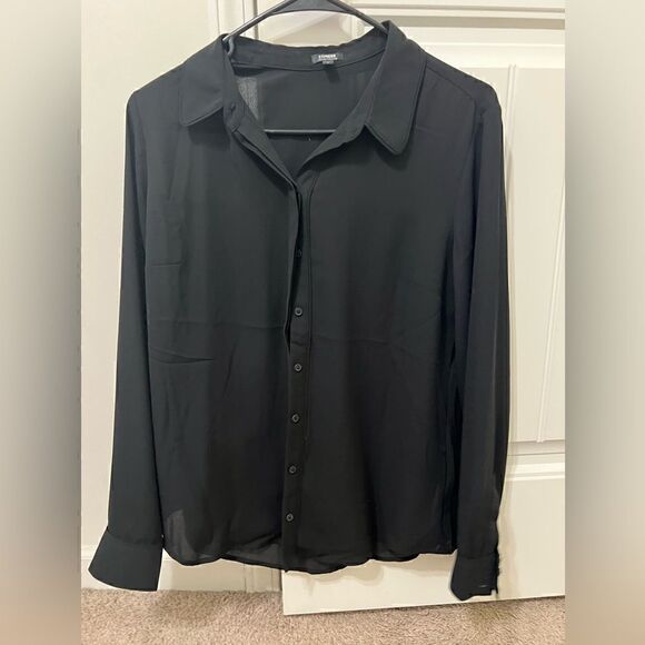 EXPRESS Women’s Portofino Shirt – Relaxed Fit Lightweight Crepe Button-Up - Picture 4 of 11